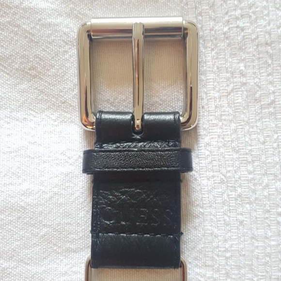 GUESS Silver Chain and Black Leather Belt - Medium - Picture 4 of 8